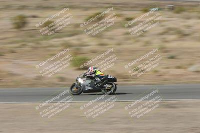 media/Apr-20-2025-AHRMA (Sun) [[393a79c373]]/Race/Group 11 early race/Turn 4b/